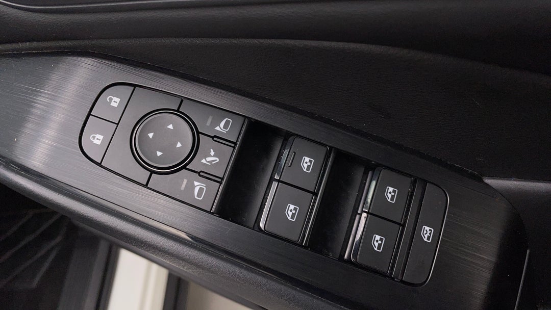 2022 Nissan Qashqai St, Automatic, 31706 km, Drivers Side Door Panel Controls