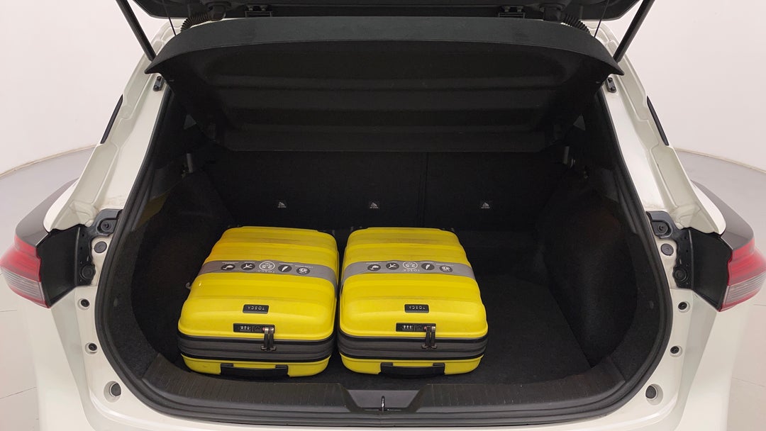 2022 Nissan Qashqai St, Automatic, 31706 km, Boot Inside View with Luggage