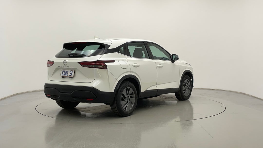 2022 Nissan Qashqai St, Automatic, 31706 km, Right Back Diagonal (45- Degree) View