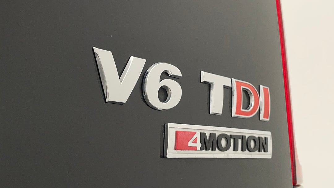 Badge (Boot Right Side)