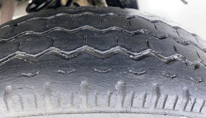 2018 Maruti Eeco 5 STR WITH AC PLUSHTR, Petrol, Manual, 37,135 km, Left Rear Tyre Tread