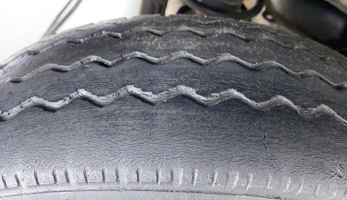 2018 Maruti Eeco 5 STR WITH AC PLUSHTR, Petrol, Manual, 37,135 km, Right Rear Tyre Tread