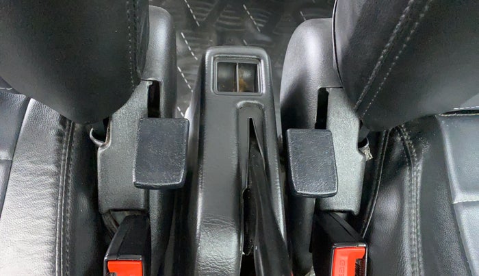 2018 Maruti Eeco 5 STR WITH AC PLUSHTR, Petrol, Manual, 37,135 km, Driver Side Adjustment Panel
