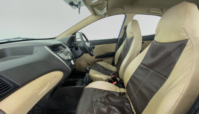 2015 Hyundai Eon MAGNA PLUS, Petrol, Manual, 58,087 km, Right Side Front Door Cabin
