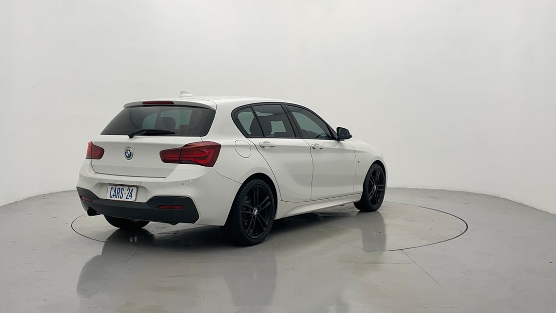 Right Back Diagonal (45- Degree) View