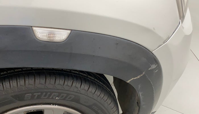 2016 Renault Kwid RXT 1.0, Petrol, Manual, 47,443 km, Right fender - Cladding has minor damage