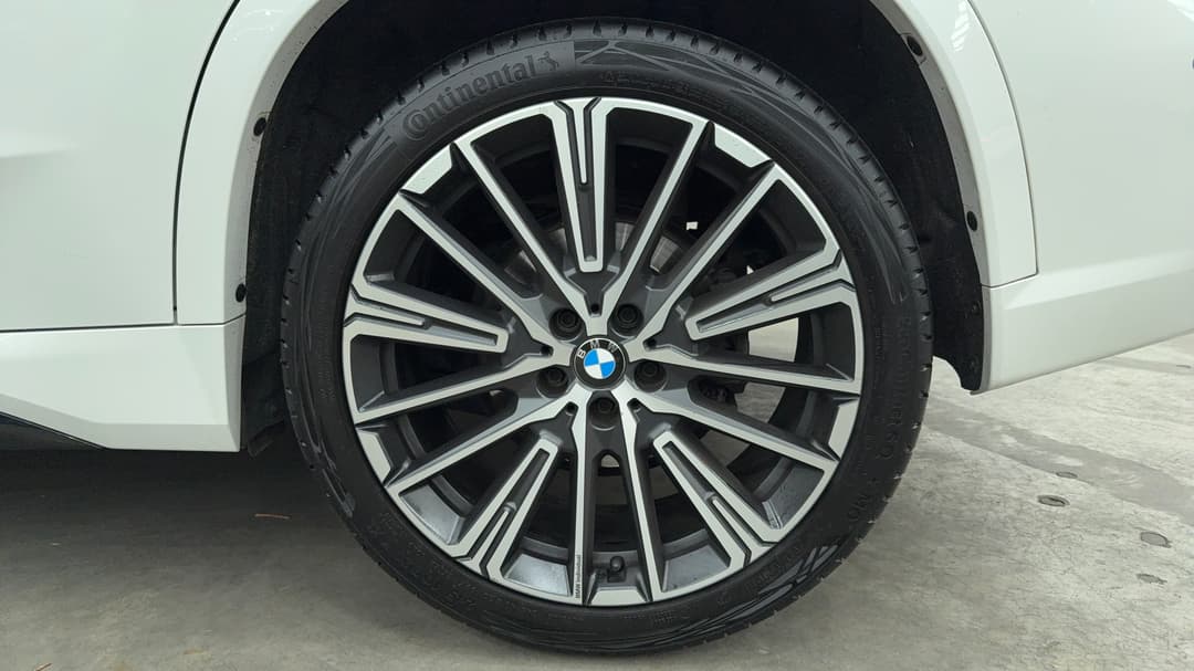 2023 BMW X1 xDrive20i M Sport, Automatic, 55868 km, Left Rear Wheel