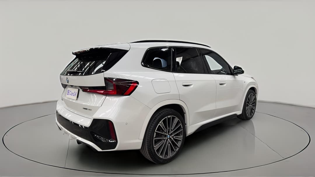 2023 BMW X1 xDrive20i M Sport, Automatic, 55868 km, Right Back Diagonal (45- Degree) View