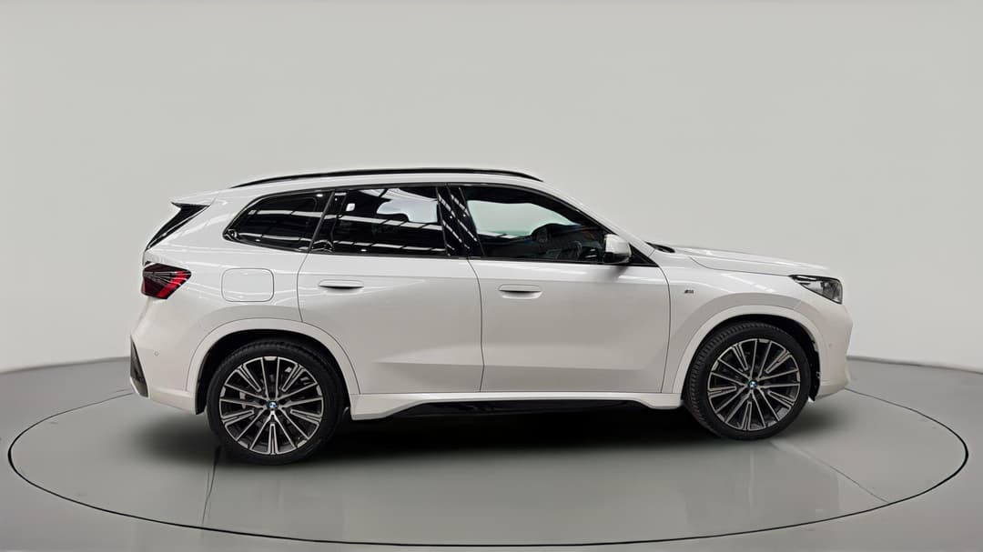 2023 BMW X1 xDrive20i M Sport, Automatic, 55868 km, Right Side View