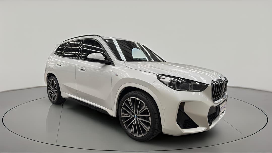 2023 BMW X1 xDrive20i M Sport, Automatic, 55868 km, Right Front Diagonal (45- Degree) View