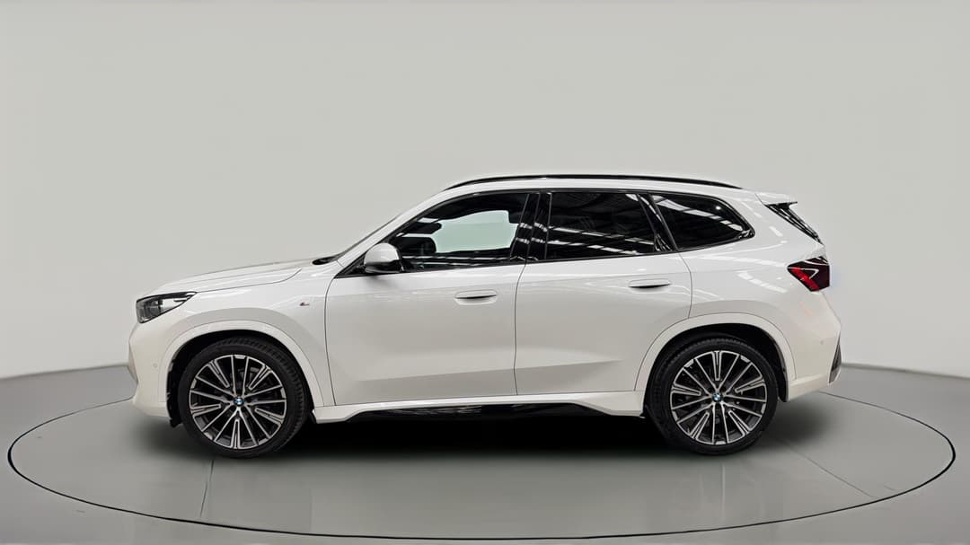 2023 BMW X1 xDrive20i M Sport, Automatic, 55868 km, Left Side View