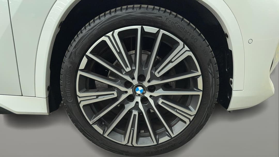 2023 BMW X1 xDrive20i M Sport, Automatic, 55868 km, Right Front Wheel