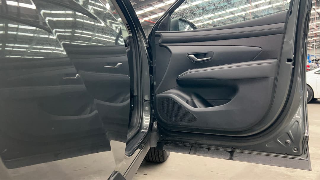 2025 Hyundai Tucson (FWD), Automatic, 20451 km, Speaker View