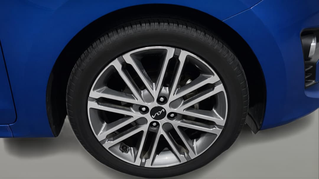 2022 Kia Rio Sx, Automatic, 41399 km, Right Front Wheel