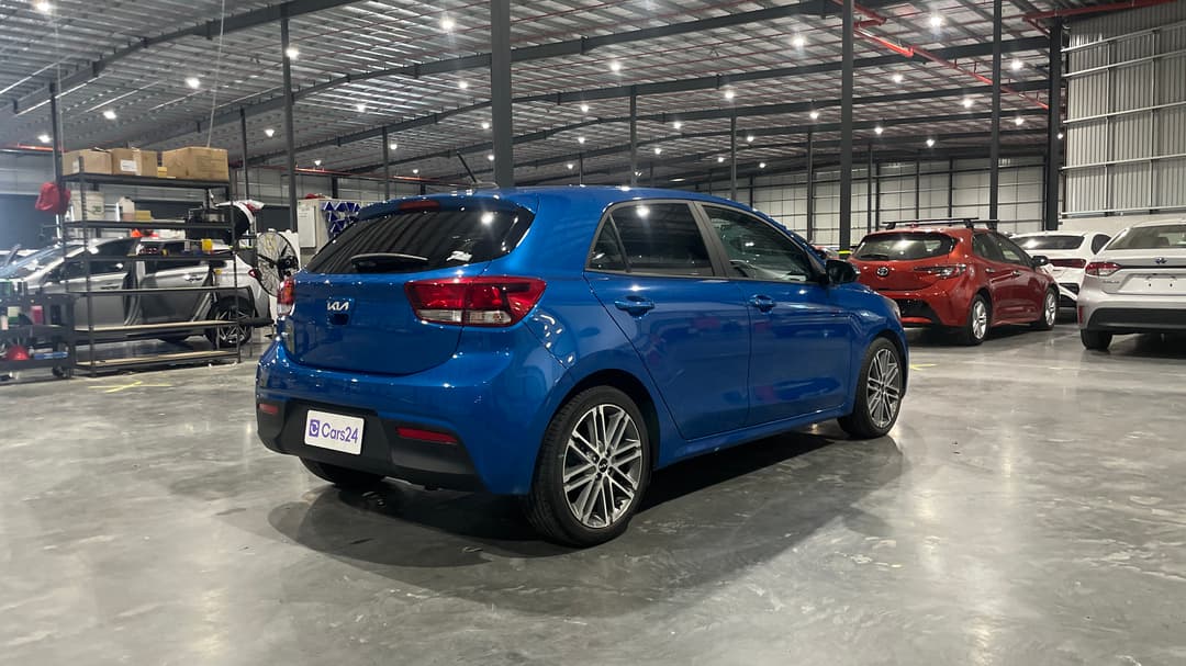 2022 Kia Rio Sx, Automatic, 41399 km, Right Back Diagonal (45- Degree) View