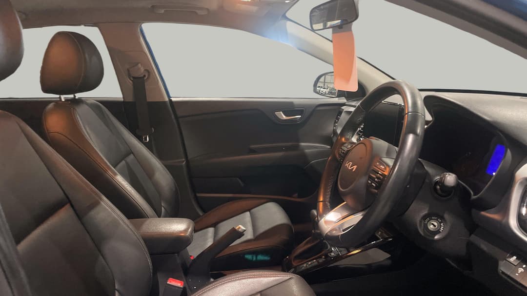 2022 Kia Rio Sx, Automatic, 41399 km, Right Side Front Door Cabin View