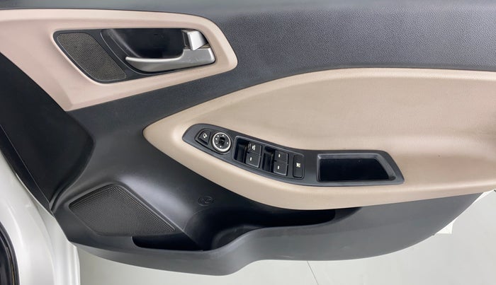 2014 Hyundai Elite i20 SPORTZ 1.2, Petrol, Manual, 74,012 km, Driver Side Door Panels Control