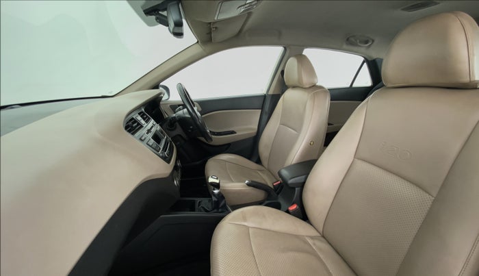 2014 Hyundai Elite i20 SPORTZ 1.2, Petrol, Manual, 74,012 km, Right Side Front Door Cabin