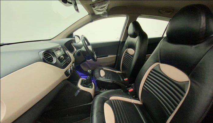 2015 Hyundai Grand i10 MAGNA 1.2 KAPPA VTVT, Petrol, Manual, 28,053 km, Right Side Front Door Cabin