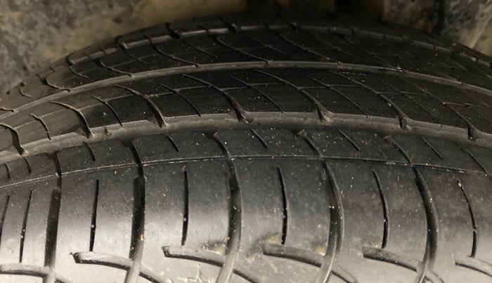 2012 Maruti Ertiga VDI, Diesel, Manual, 77,537 km, Left Rear Tyre Tread