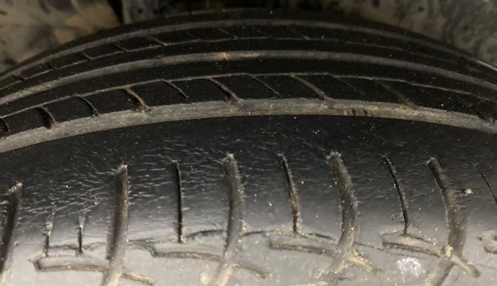 2012 Maruti Ertiga VDI, Diesel, Manual, 77,537 km, Right Rear Tyre Tread