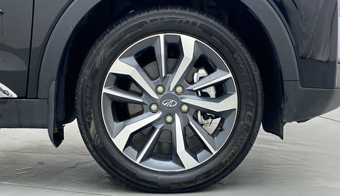 2021 Mahindra XUV300 1.2 W8 OPT, Petrol, Manual, 10,767 km, Right Front Wheel