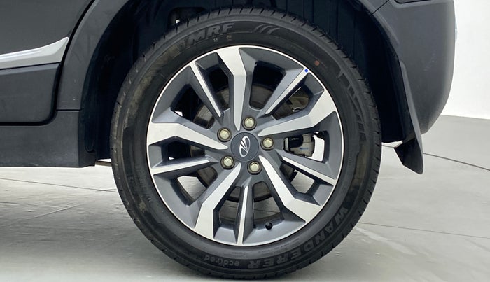 2021 Mahindra XUV300 1.2 W8 OPT, Petrol, Manual, 10,767 km, Left Rear Wheel