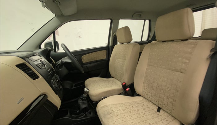 2017 Maruti Wagon R 1.0 VXI, Petrol, Manual, 19,020 km, Right Side Front Door Cabin