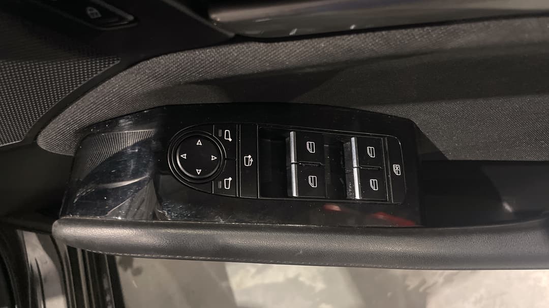 2019 Mazda Mazda3 G20 Pure, Automatic, 43845 km, Drivers Side Door Panel Controls