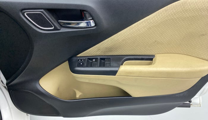 2019 Honda City V MT PETROL, Petrol, Manual, 45,082 km, Driver Side Door Panels Control