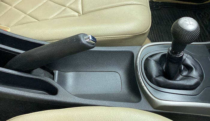 2019 Honda City V MT PETROL, Petrol, Manual, 45,082 km, Gear Lever