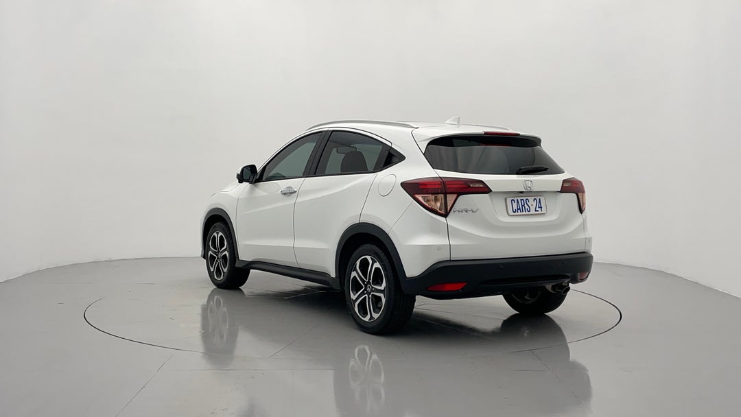 Left Back Diagonal (45- Degree) View