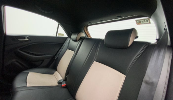 2016 Hyundai i20 Active 1.2 SX, Petrol, Manual, 78,940 km, Right Side Rear Door Cabin