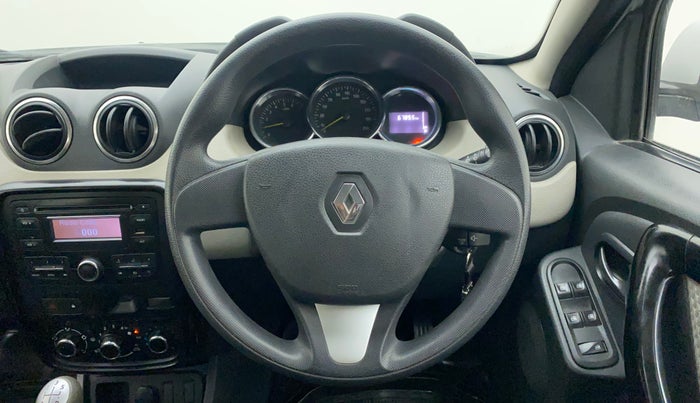 2015 Renault Duster RXL PETROL, Petrol, Manual, 67,850 km, Steering Wheel Close Up
