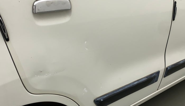 2015 Maruti Wagon R 1.0 LXI CNG, CNG, Manual, 91,698 km, Right rear door - Slightly dented