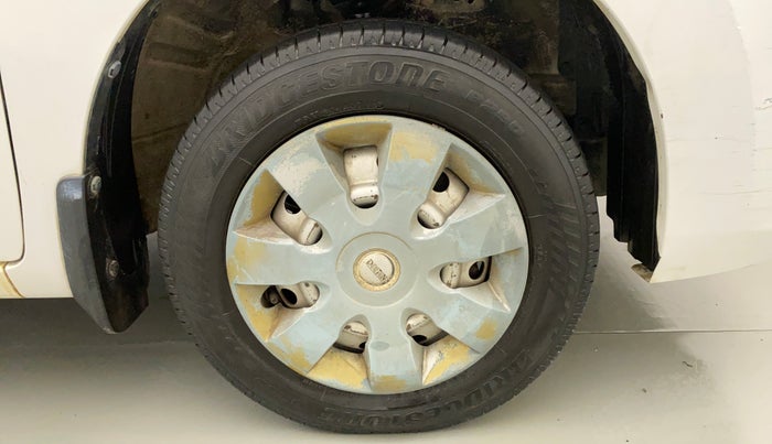 2015 Maruti Wagon R 1.0 LXI CNG, CNG, Manual, 91,698 km, Right Front Wheel