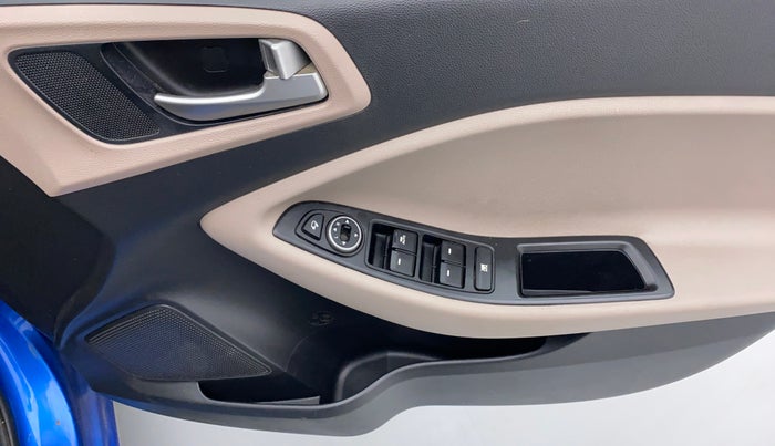2019 Hyundai Elite i20 ASTA 1.2 (O), Petrol, Manual, 59,713 km, Driver Side Door Panels Control