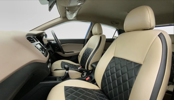 2019 Hyundai Elite i20 ASTA 1.2 (O), Petrol, Manual, 59,713 km, Right Side Front Door Cabin