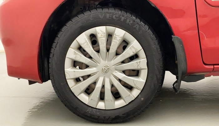 2014 Toyota Etios G, Petrol, Manual, 76,413 km, Left Front Wheel