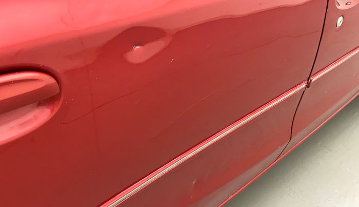 2014 Toyota Etios G, Petrol, Manual, 76,413 km, Right rear door - Minor scratches