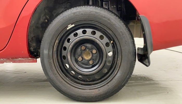 2014 Toyota Etios G, Petrol, Manual, 76,413 km, Left Rear Wheel
