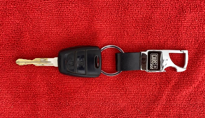 2018 Hyundai NEW SANTRO SPORTZ 1.1, Petrol, Manual, 74,483 km, Key Close Up