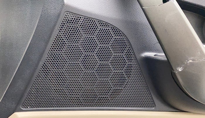 2016 Mahindra XUV500 W10, Diesel, Manual, 42,916 km, Speaker