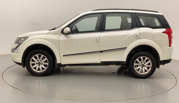 2016 Mahindra XUV500 W10, Diesel, Manual, 42,916 km, Left Side