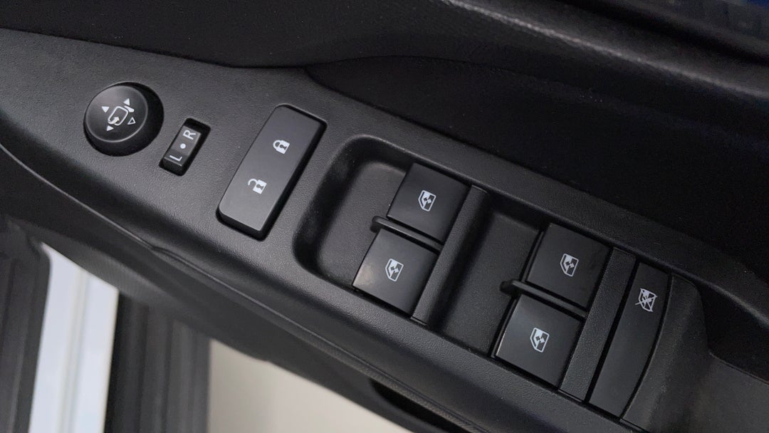 2019 Holden Colorado Ltz (4x4) (5yr), Automatic, 109285 km, Drivers Side Door Panel Controls