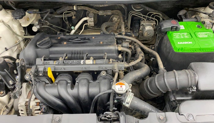 2016 Hyundai Verna FLUIDIC 1.4 VTVT, Petrol, Manual, 67,905 km, Engine Bonet View