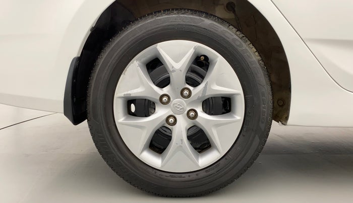 2016 Hyundai Verna FLUIDIC 1.4 VTVT, Petrol, Manual, 67,905 km, Right Rear Wheel