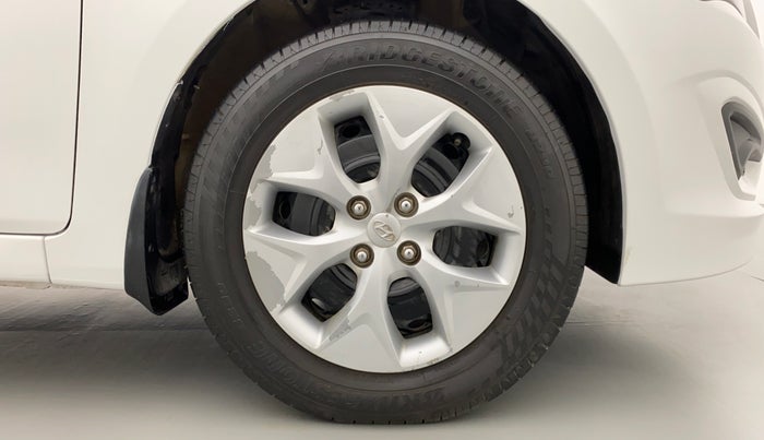 2016 Hyundai Verna FLUIDIC 1.4 VTVT, Petrol, Manual, 67,905 km, Right Front Wheel
