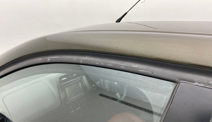 2017 Renault Kwid 1.0 RXT Opt, Petrol, Manual, 42,566 km, Front passenger door - Door visor damaged