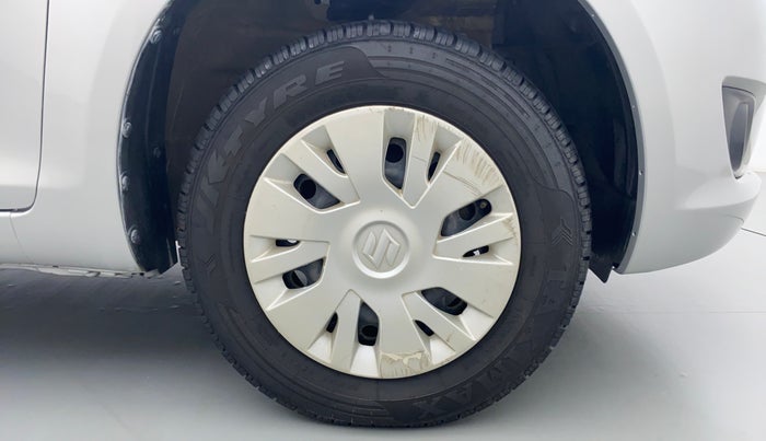 2014 Maruti Swift VXI D, Petrol, Manual, 37,484 km, Right Front Wheel